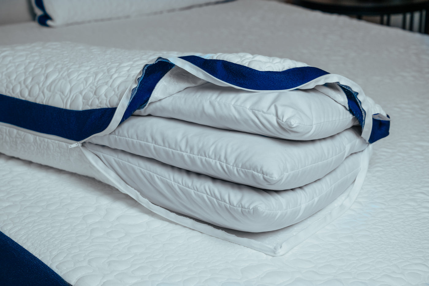 Pebble Elevate Pillow - Adjustable Memory Foam Luxury Sleep